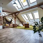 Отель Kampus Palace 3*