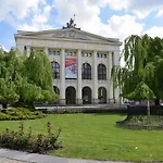 Kampus Palace Отель 3*