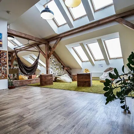 Hotell Kampus Palace 3*