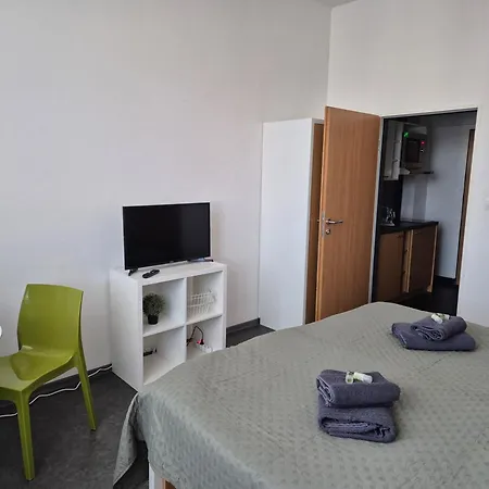 Kampus Palace 酒店 3*