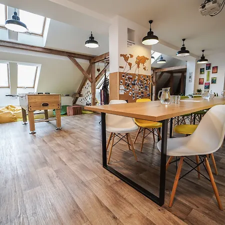 Kampus Palace 酒店 俄斯特拉发