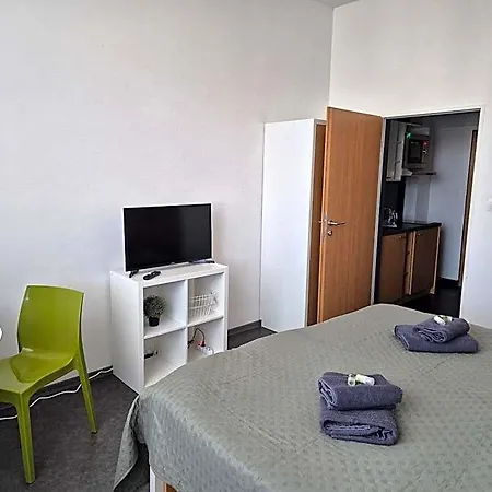 Kampus Palace اوسترافا